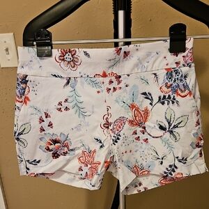 Avenue White Floral High Waist Women's Shorts